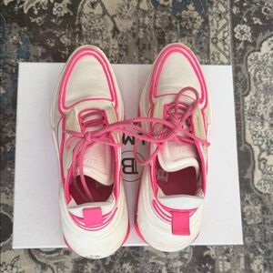 Balmain Women's Sneakers in Pink and Cream